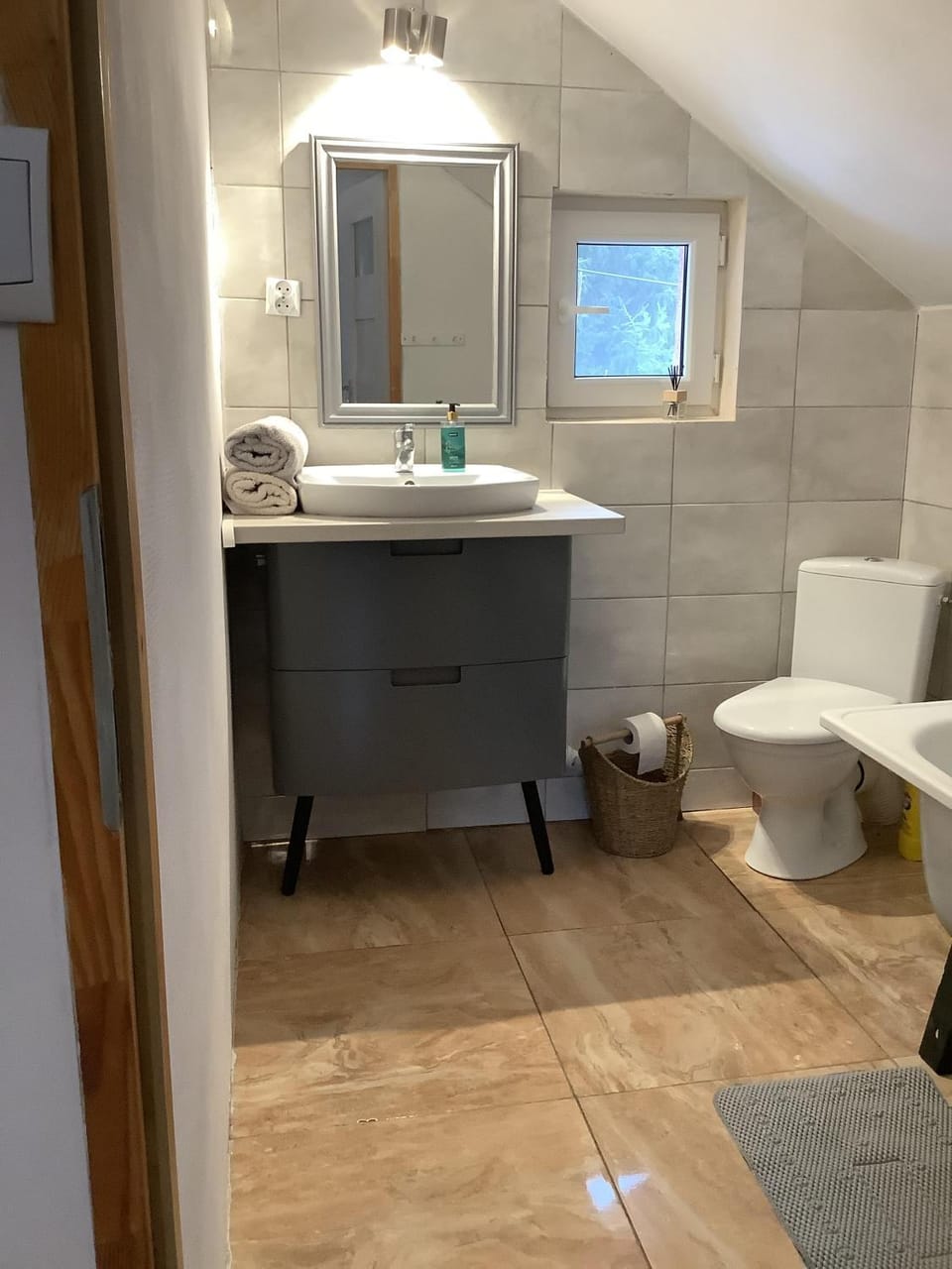 Toilet, Bathroom