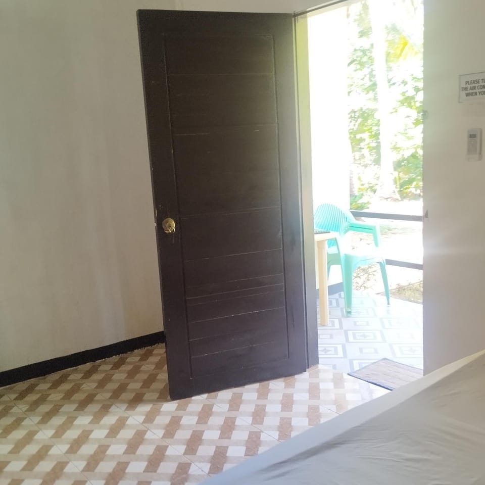 Noah Xye Guest House Bed and Breakfast in Central Visayas