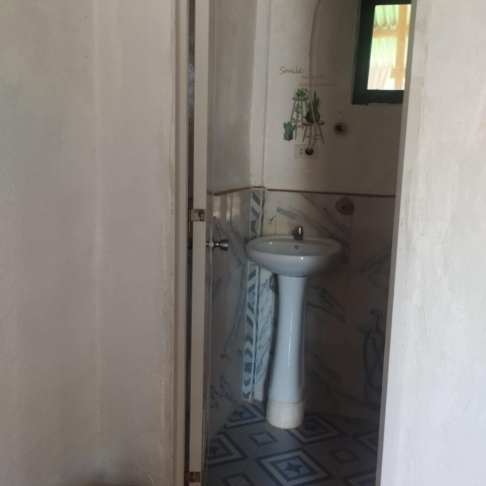 Noah Xye Guest House Bed and Breakfast in Central Visayas