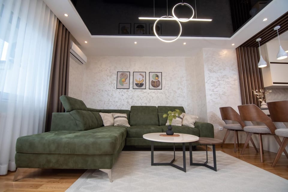 Hemingway LUX Apartment in Serbia