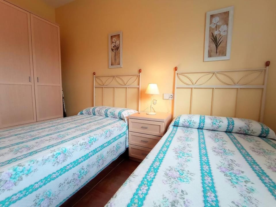 Apartamento Playa Catedrales con piscina y terraza Apartment in Galicia
