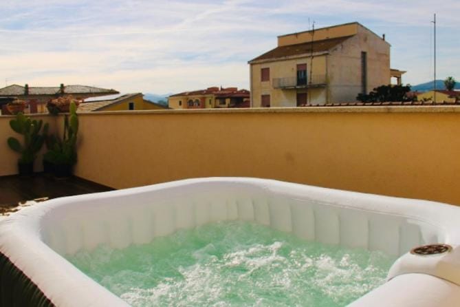 Hot Tub