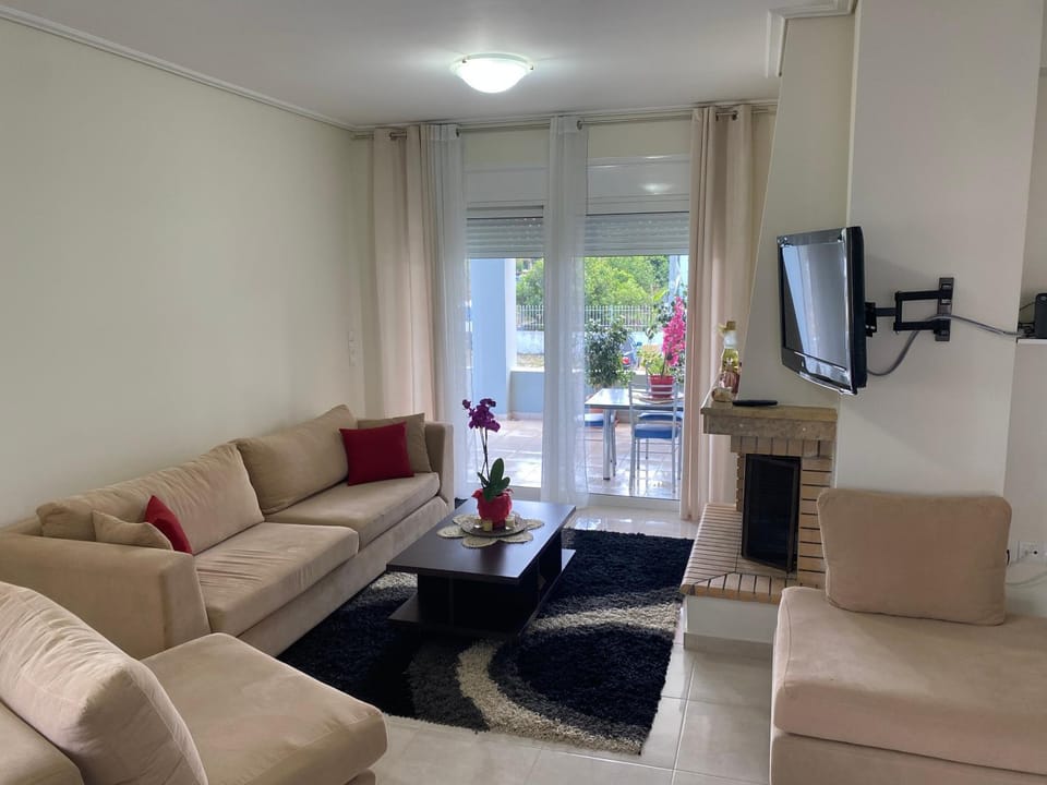 TV and multimedia, Living room, Seating area