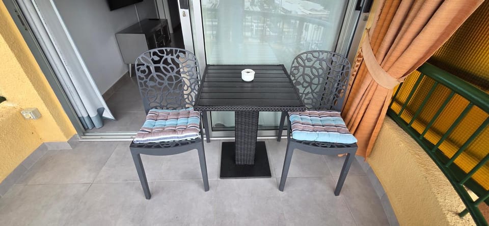 View (from property/room), Balcony/Terrace
