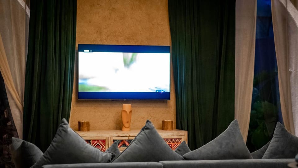 TV and multimedia, Living room