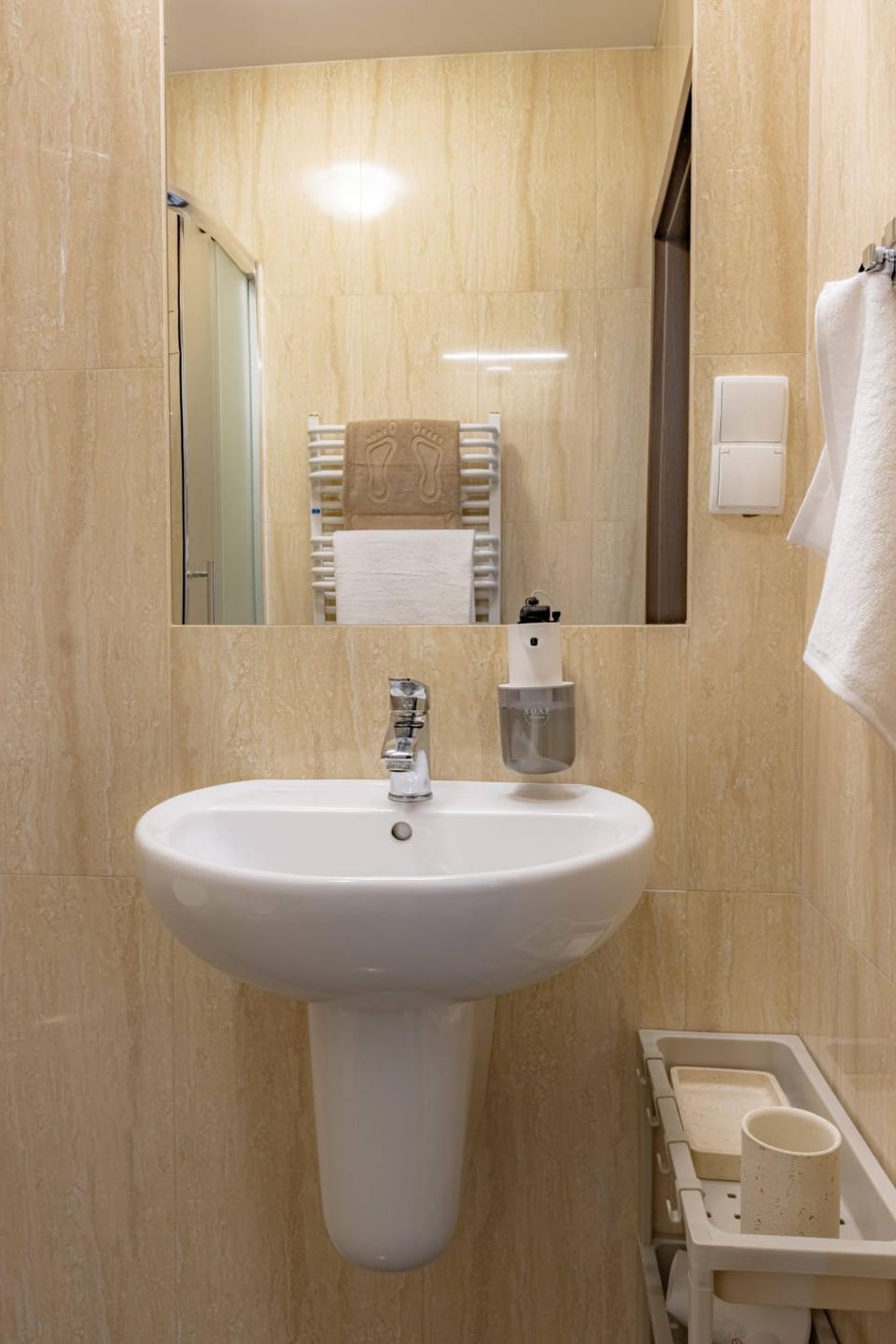 Karla, apartamenty i pokoje w Dębkach Bed and Breakfast in Pomeranian Voivodeship