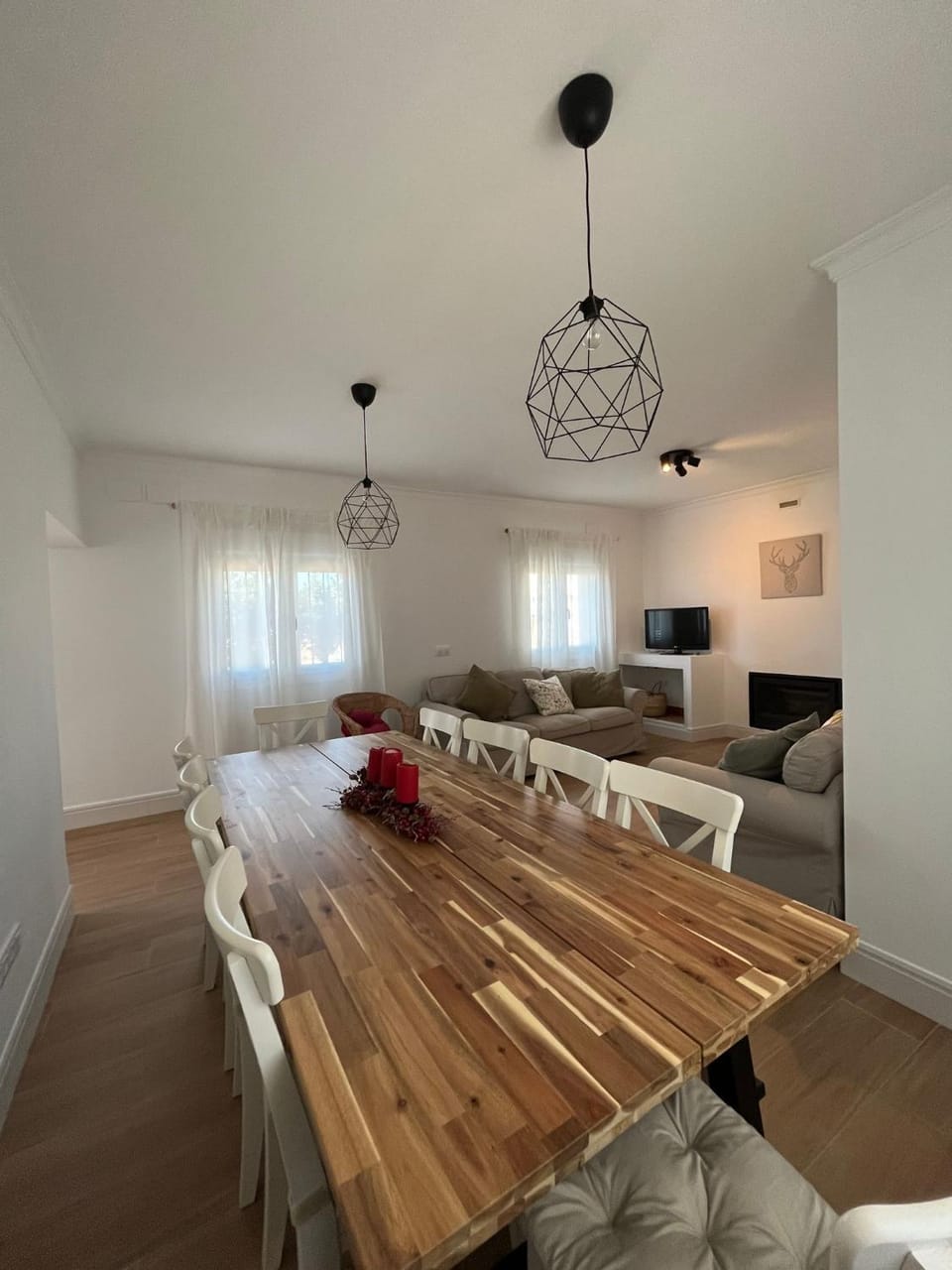 Living room, Lounge or bar, Dining area, fireplace