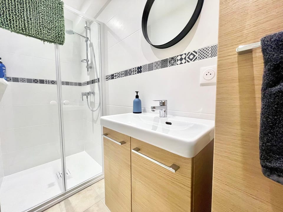 Le Coin de Mer 1 - Bord de mer, CLIM, WIFI, 4 pers Apartment in Provence-Alpes-Côte d'Azur