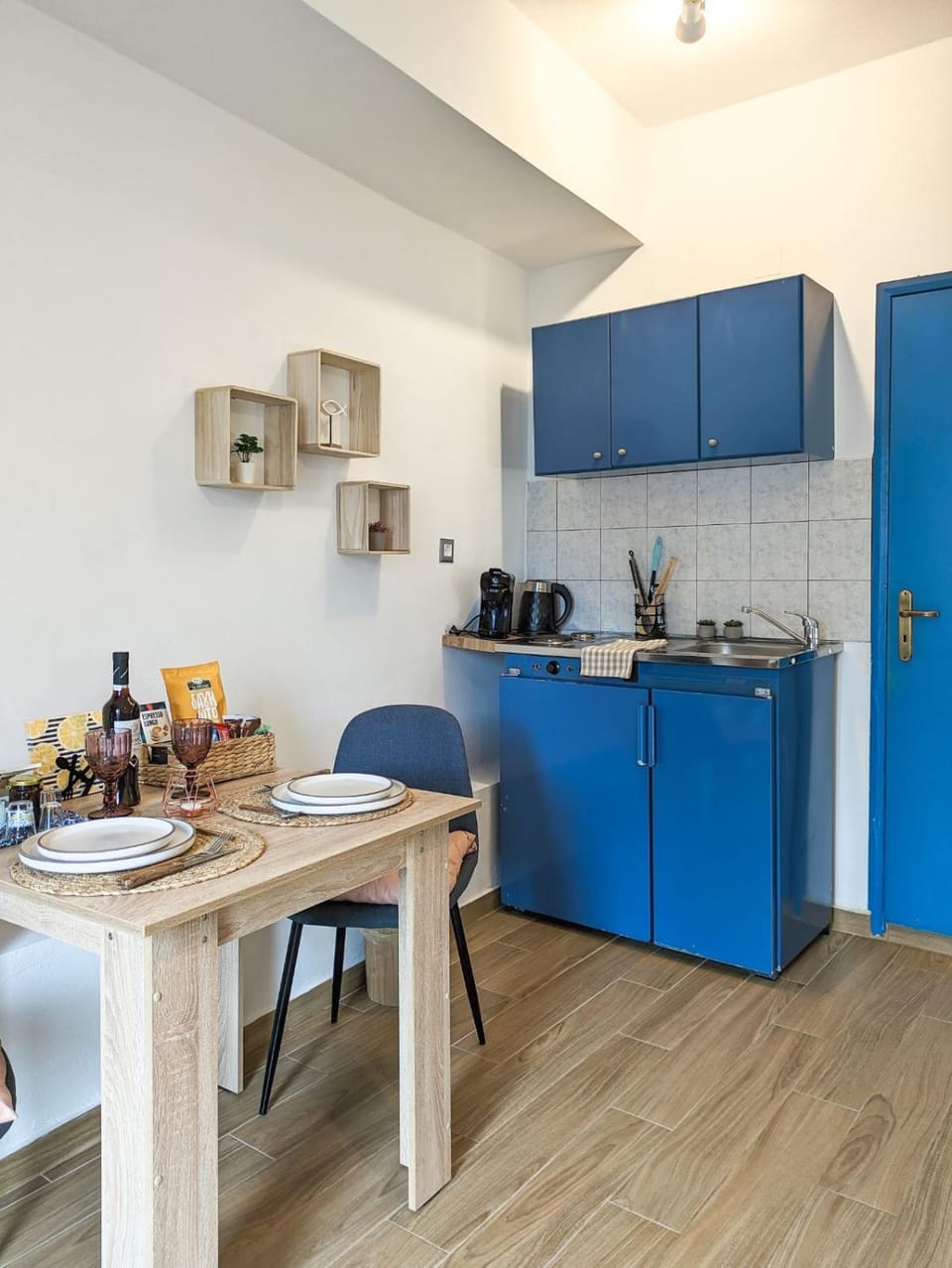 Coffee/tea facilities, Kitchen or kitchenette