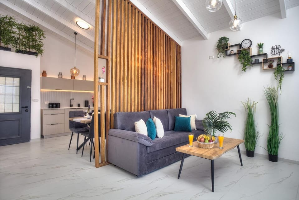 Kitchen or kitchenette, Living room, Seating area