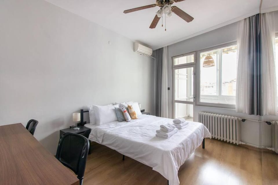 2BR Bright Kadıköy Apartment & AC in Every Room Apartment in Istanbul