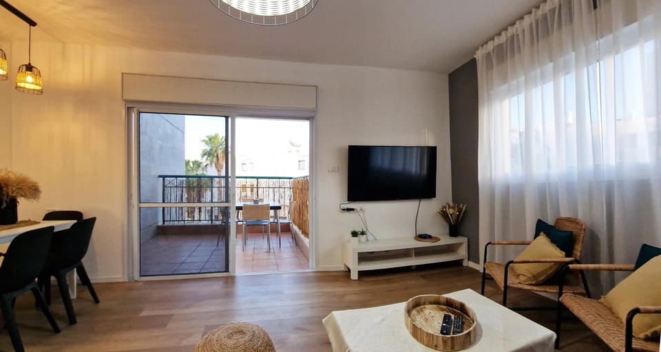 TV and multimedia, Balcony/Terrace, Balcony/Terrace, Living room, Dining area