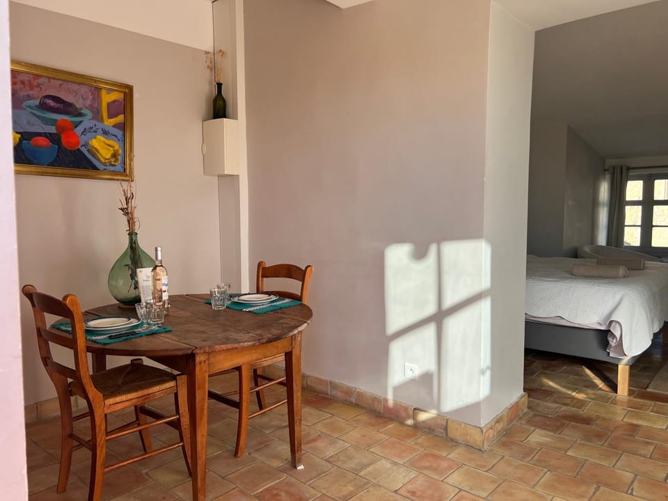 Dining area, Bedroom