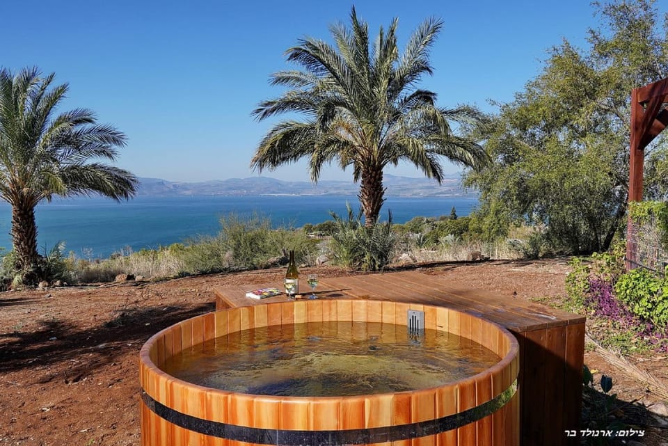 Hot Tub, Lake view