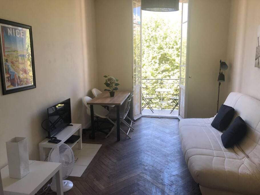 Lovely appartment with 2 bedrooms Nice Libération Apartment in Nice