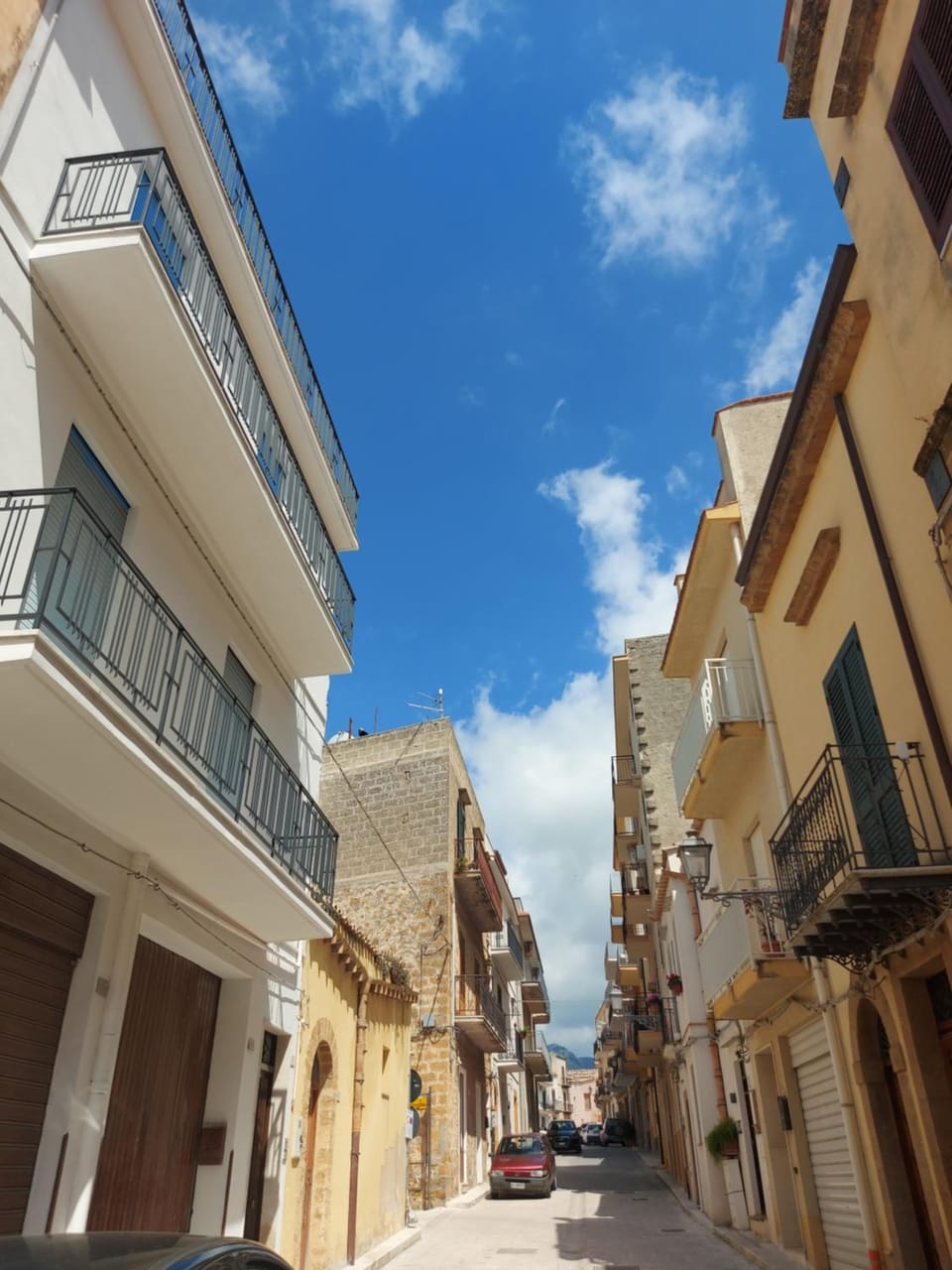 Property building, Neighbourhood, City view, Street view