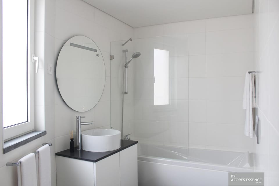 Bathroom, Bath