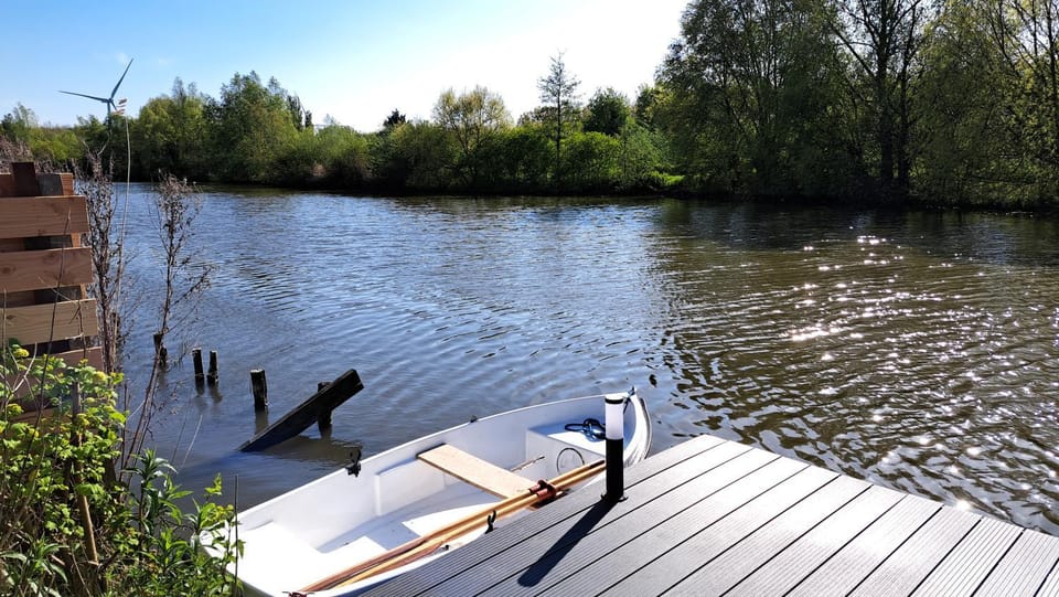 Het waterchalet op monumentaal fort Chalet in South Holland (province)