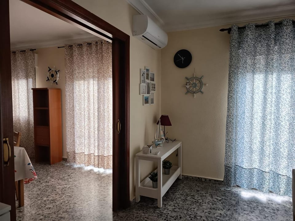 Living room, Seating area, air conditioner