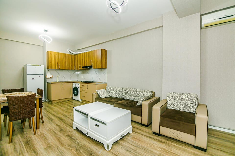 Kitchen or kitchenette, Living room
