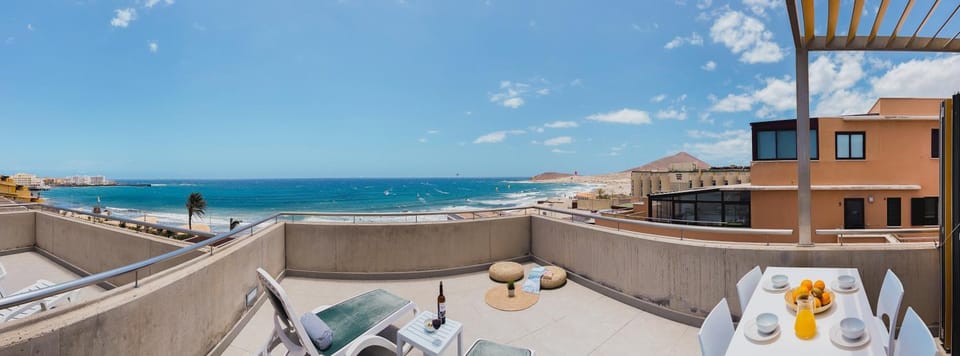 View (from property/room), Balcony/Terrace, Sea view