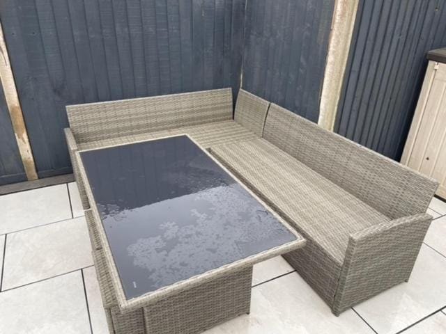 Garden, Seating area