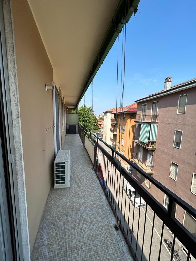 Property building, Balcony/Terrace