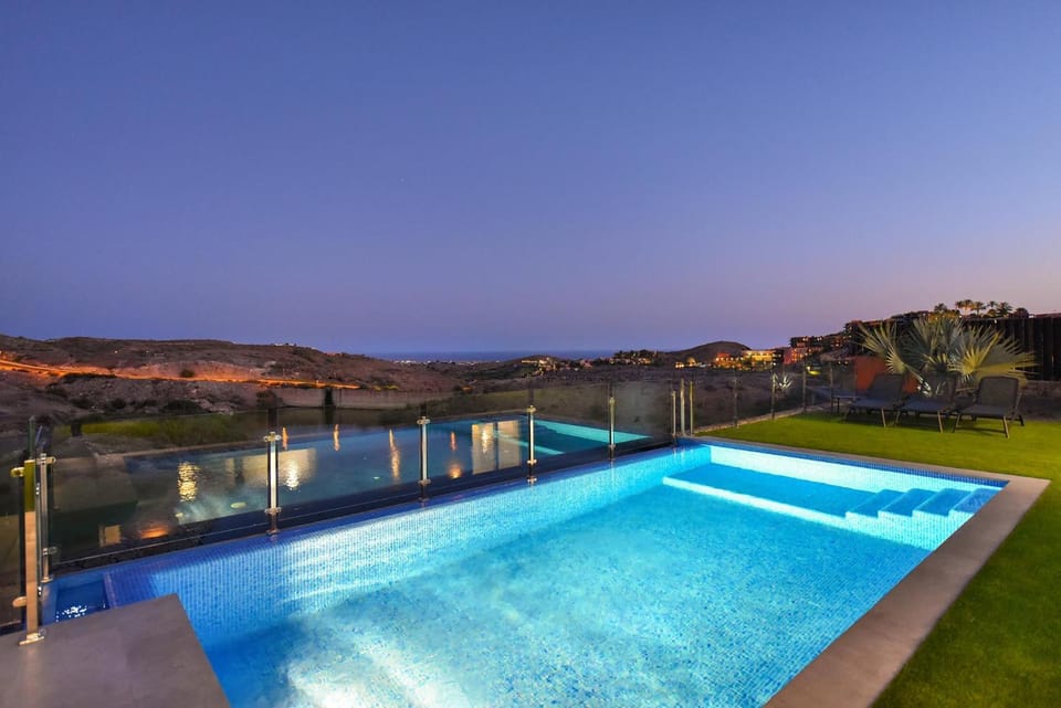 Pool view, Swimming pool, Swimming pool