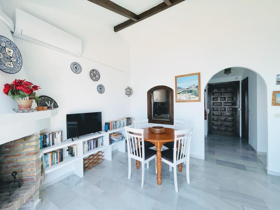 Living room, air conditioner