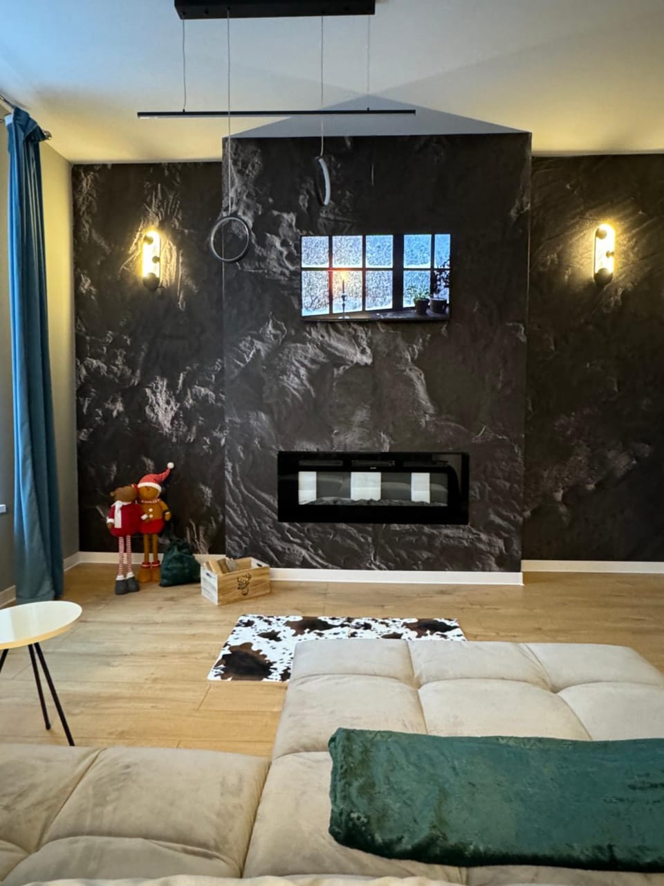 LV Luxury Apart - One minute away from train station Apartment in Prahova, Romania