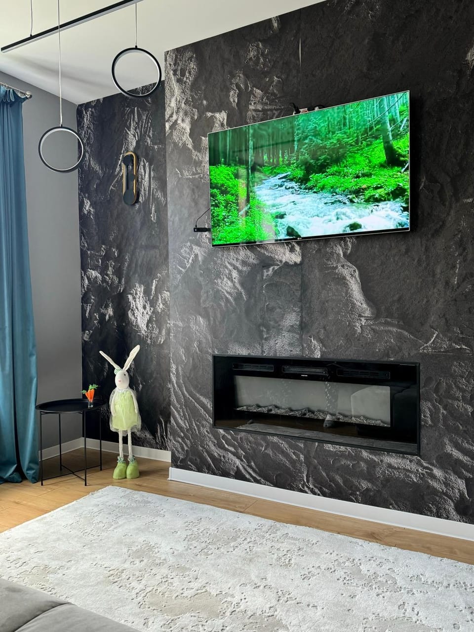 LV Luxury Apart - One minute away from train station Apartment in Prahova, Romania