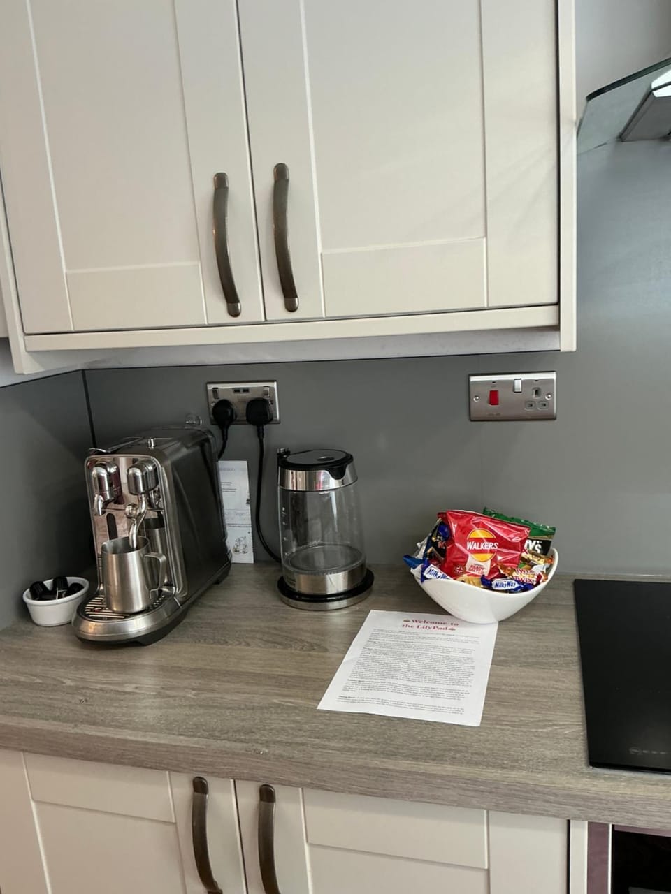 The Lily Pad - Boutique Townhouse, a short walk to Town Center and Racecourse House in Cheltenham