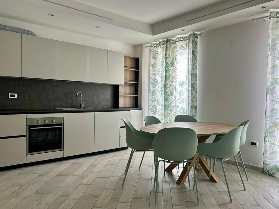 Dining area, kitchen, kitchen