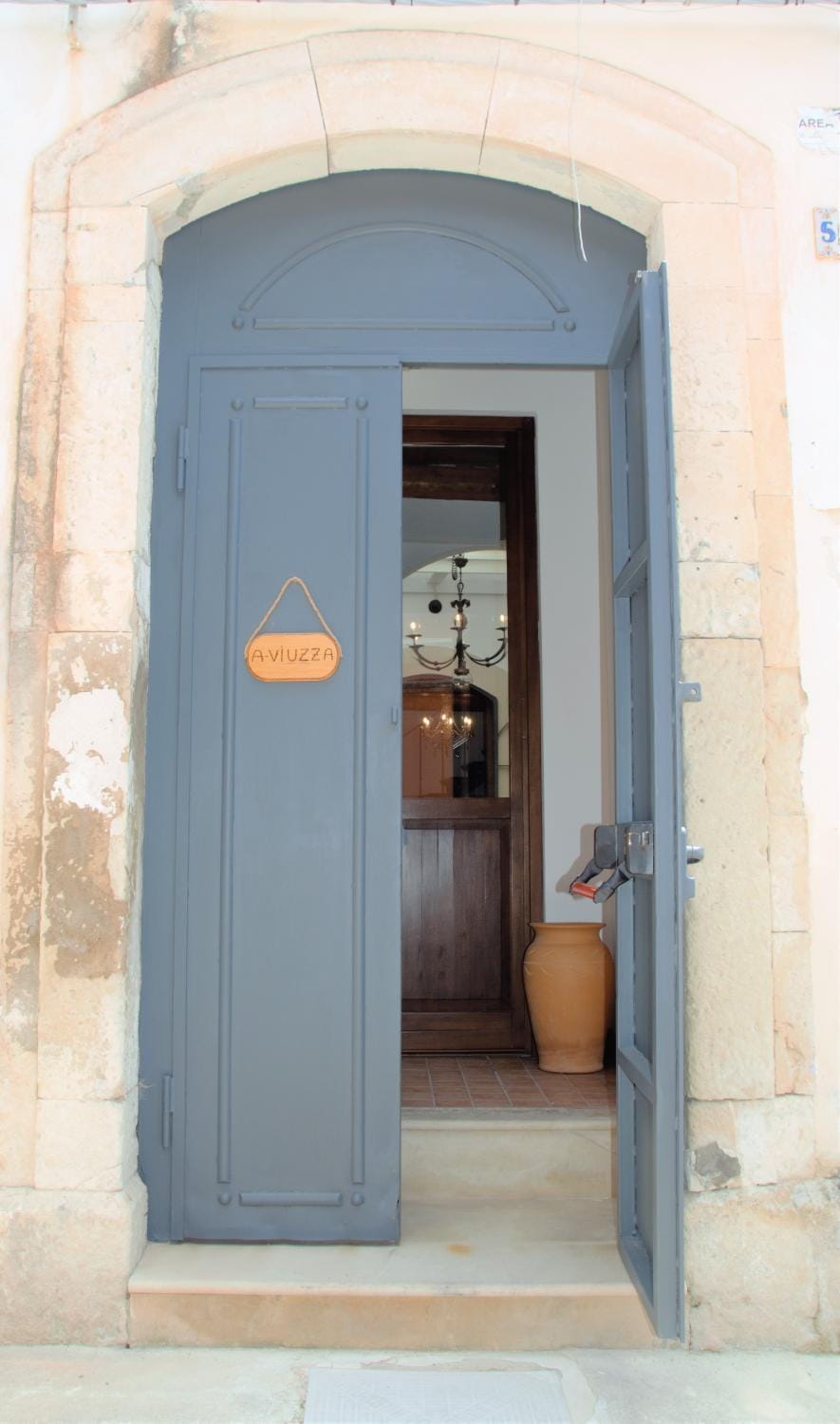 Facade/entrance, Day