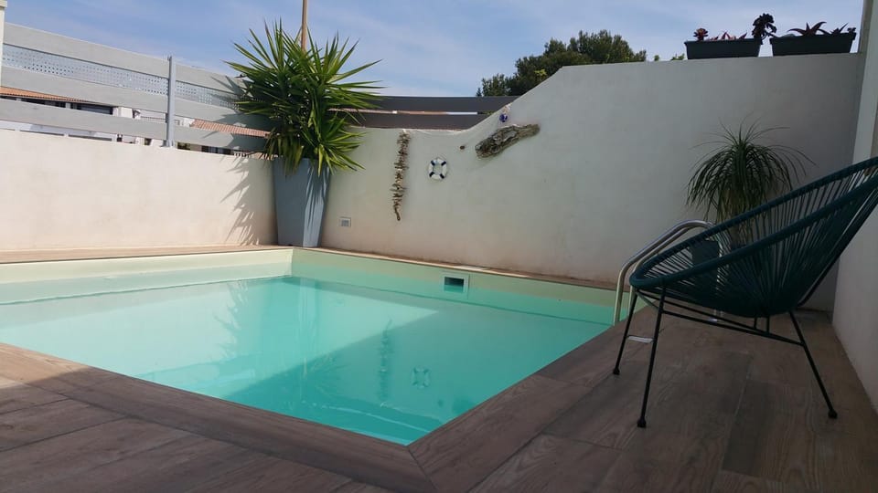 Pool view, Swimming pool