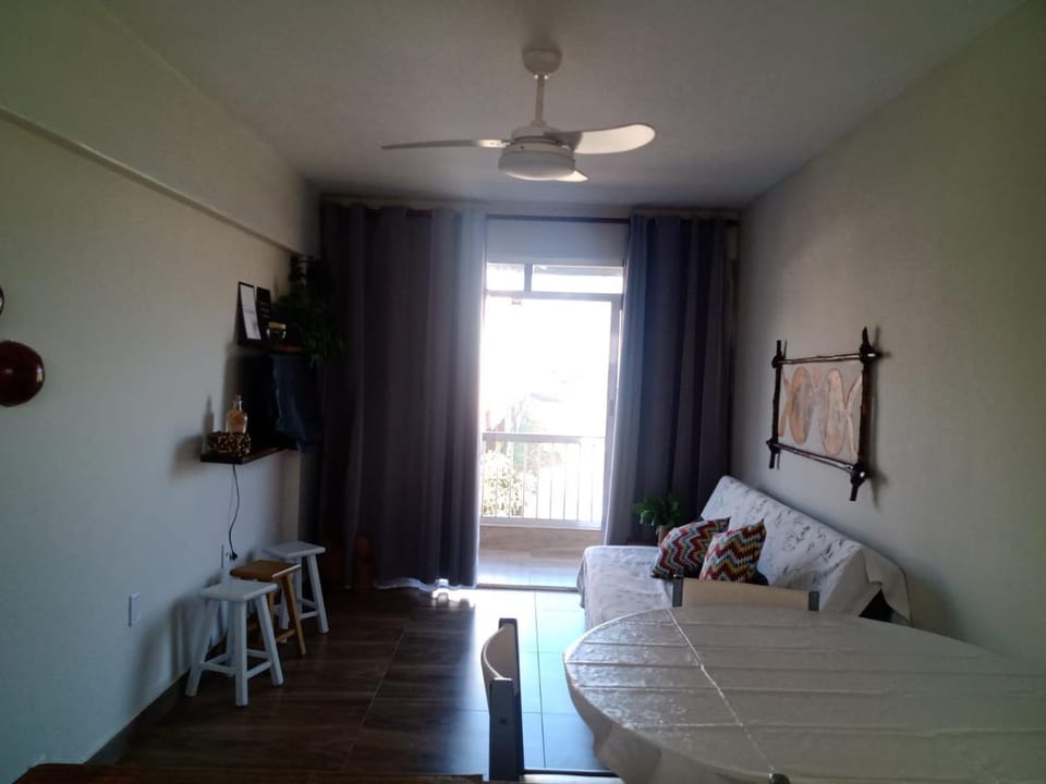 Apartamento a uma quadra da praia Apartment in State of São Paulo