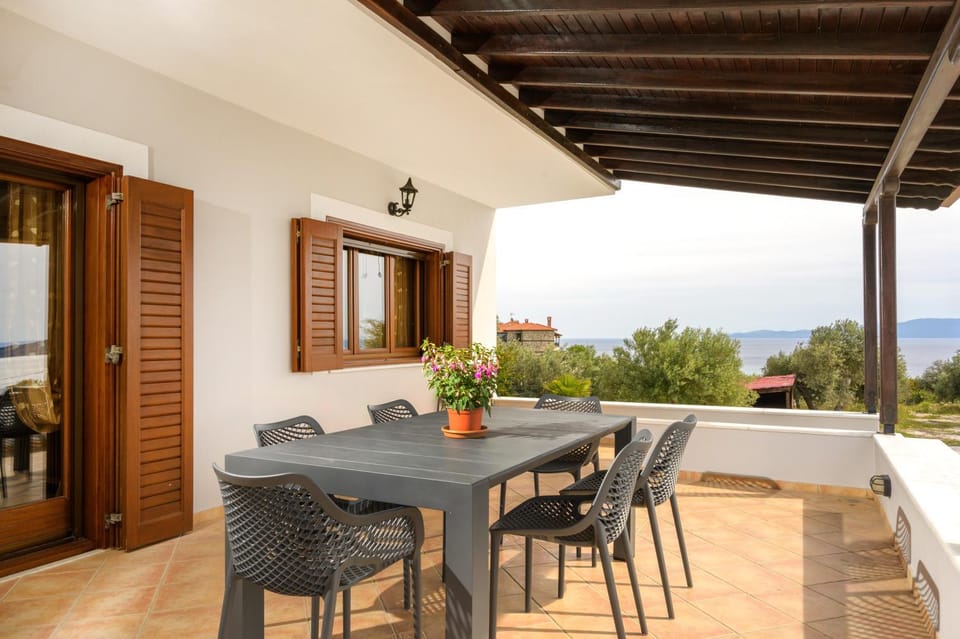 View (from property/room), Balcony/Terrace