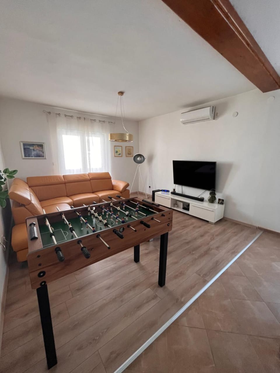 TV and multimedia, Living room, Entertainment