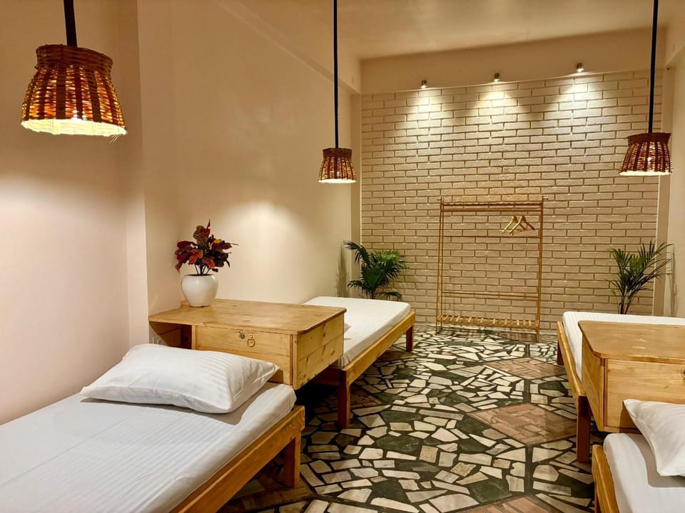 Bed, Bathroom, Living room, Photo of the whole room, Seating area, Bedroom, towels