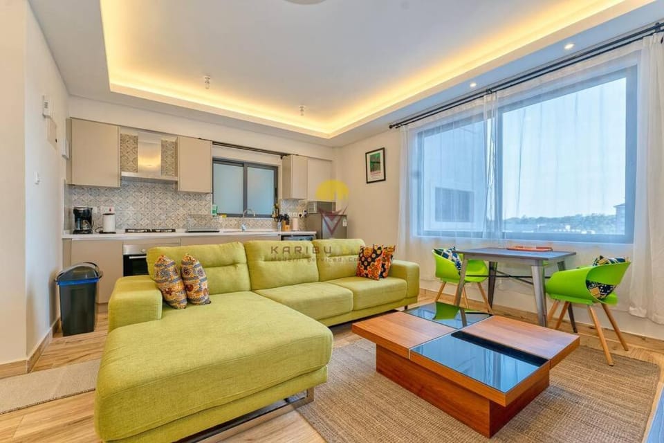 NEW 7St*r + Pool + Gym + Balcony 1BRM in Westlands Apartment in Nairobi