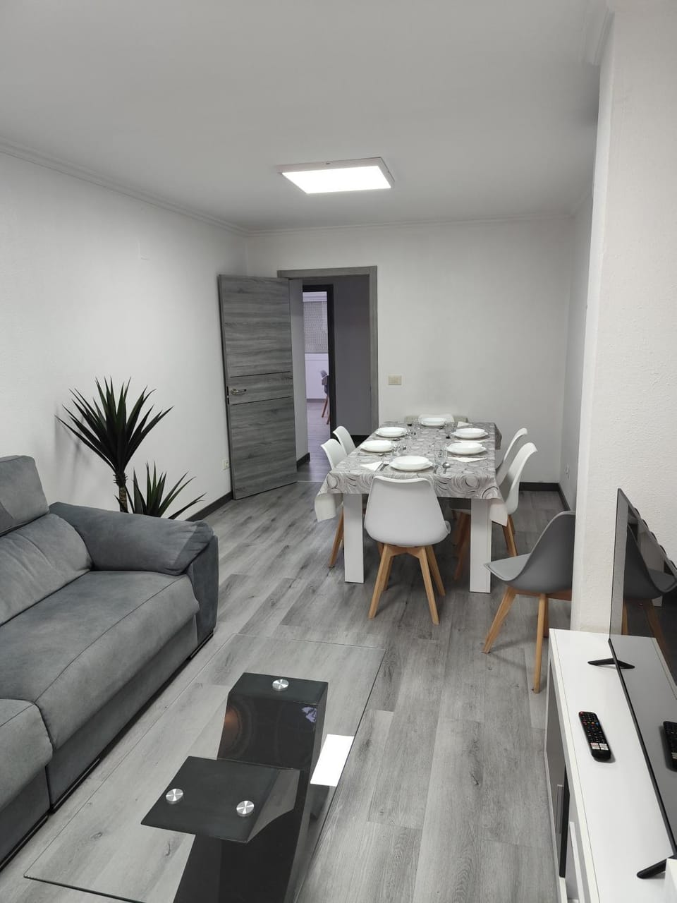 Living room, Dining area