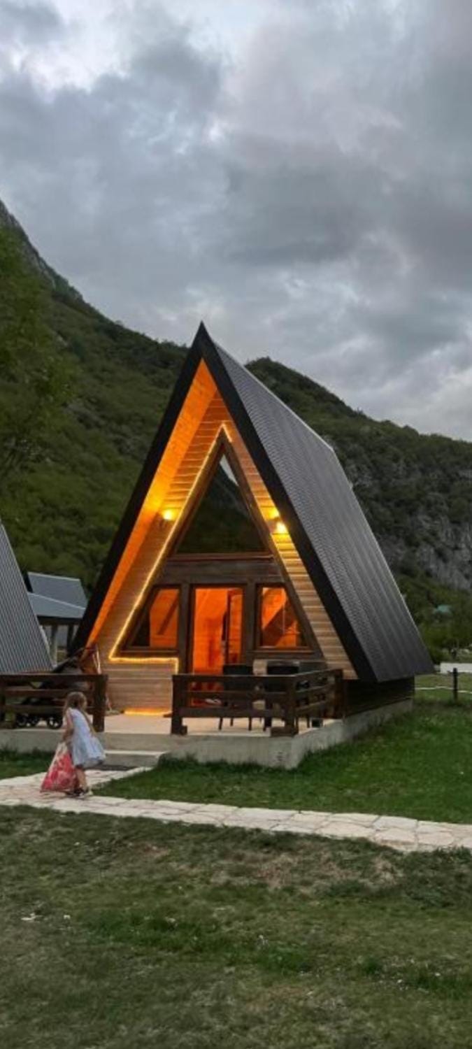 Wooden cottages KONAK House in Montenegro