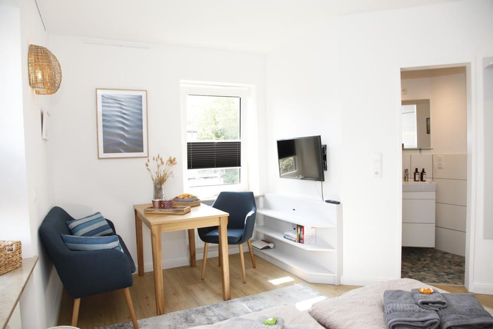 TV and multimedia, Photo of the whole room, Dining area