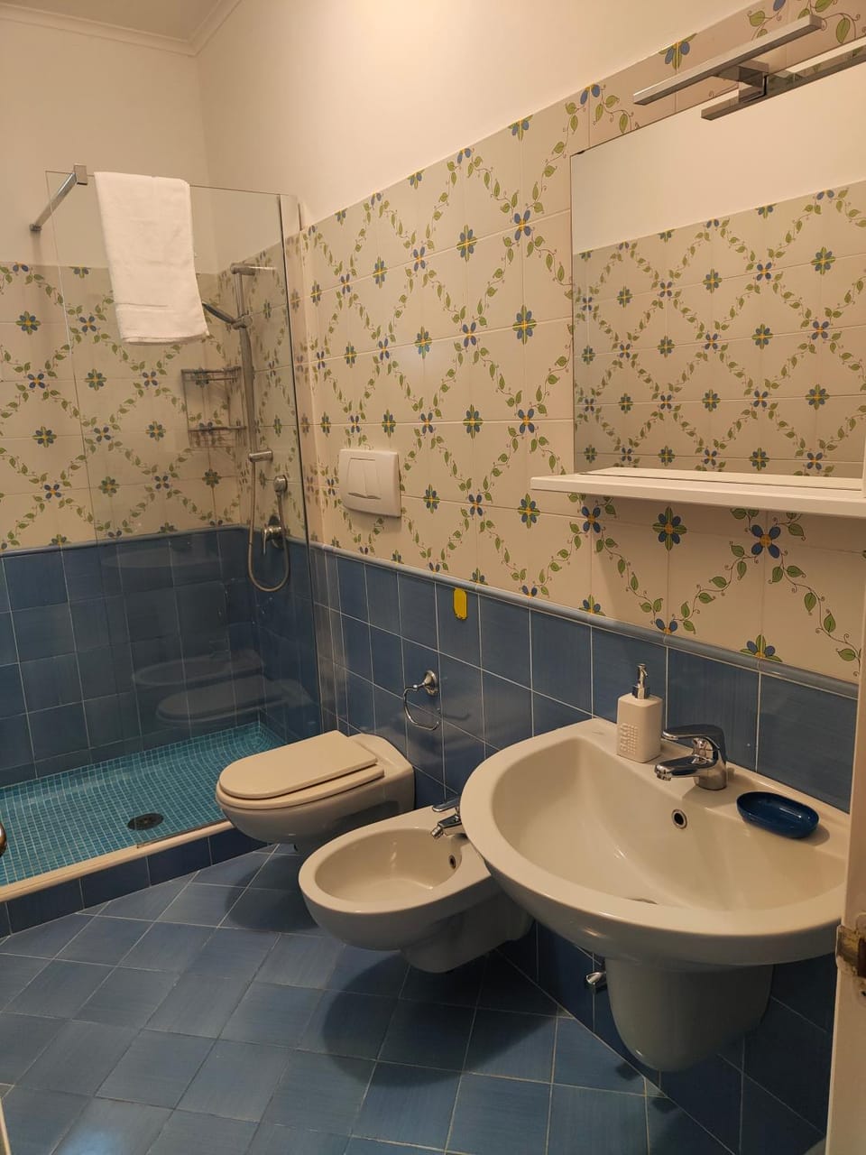 Shower, Toilet, Bathroom, bidet