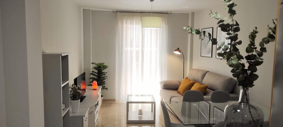 Communal lounge/ TV room, Living room, Seating area, Dining area