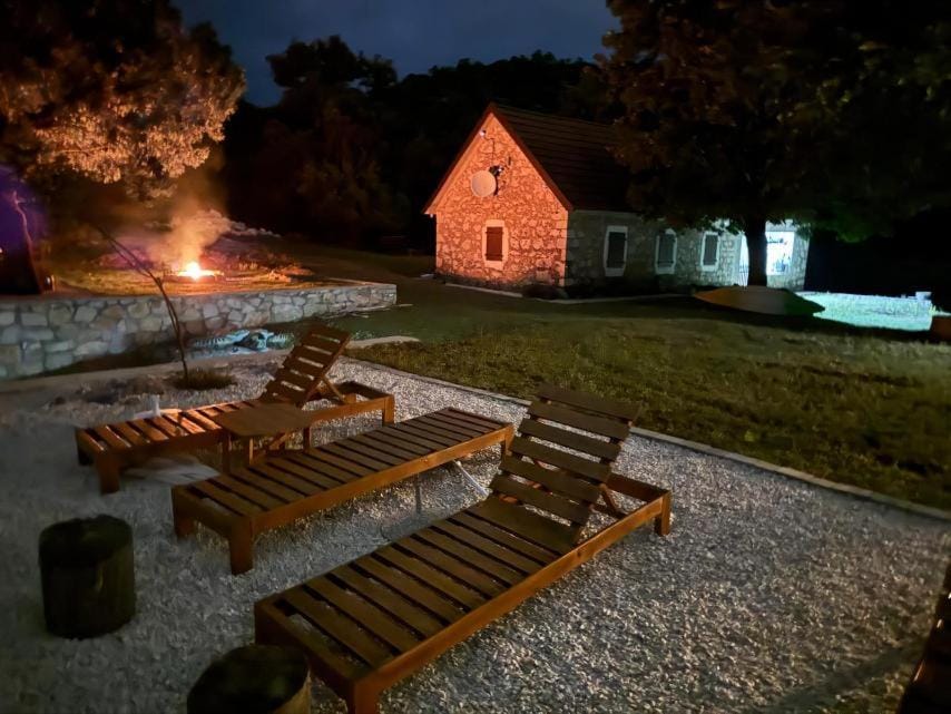 LAKE HOUSE 'VILIN KONAK' House in Montenegro