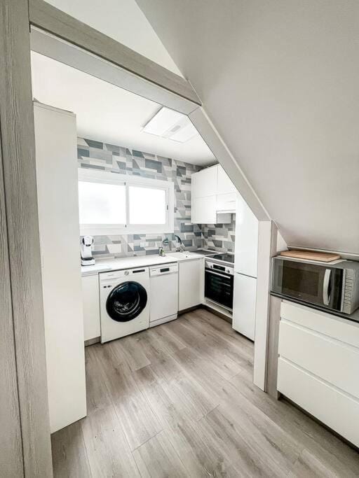 Kitchen or kitchenette, dishwasher, minibar, pet friendly, stove, washing machine