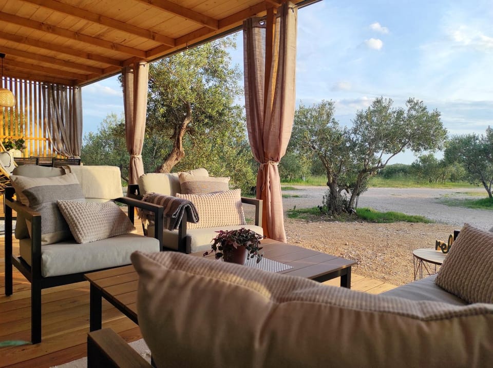 Day, Natural landscape, View (from property/room), Balcony/Terrace, Seating area