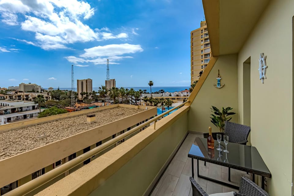 View (from property/room), Balcony/Terrace, Sea view