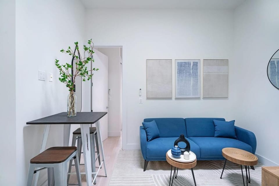 48-5FE Brand New 2BR in prime Midtown Apartment in Midtown